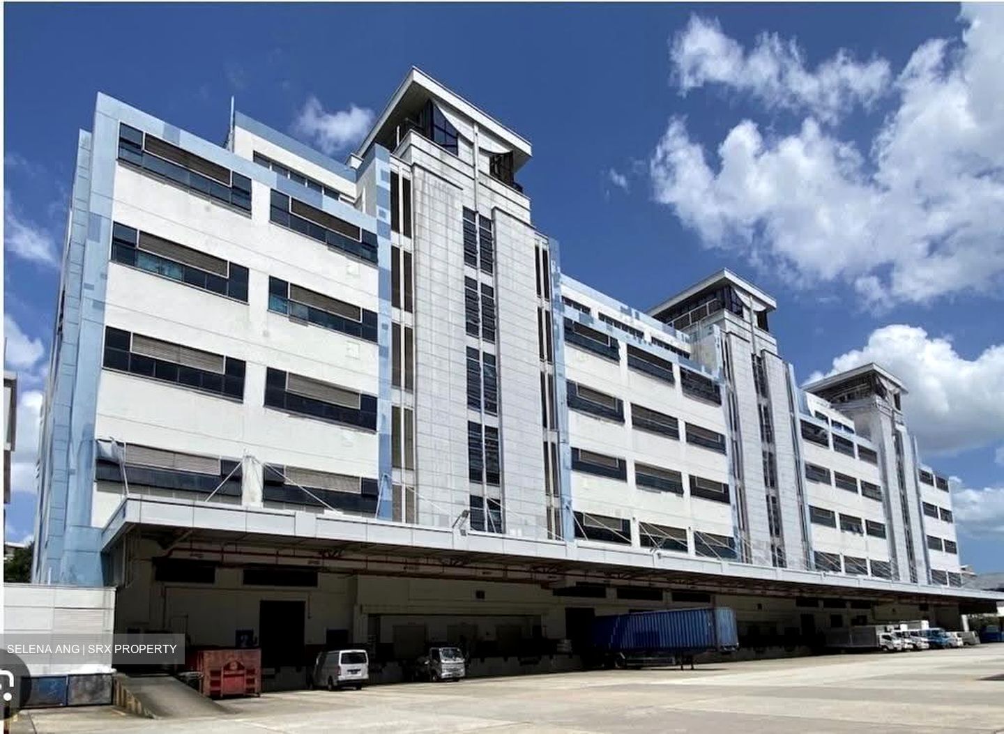 Pandan Crescent (D5), Factory #611009861